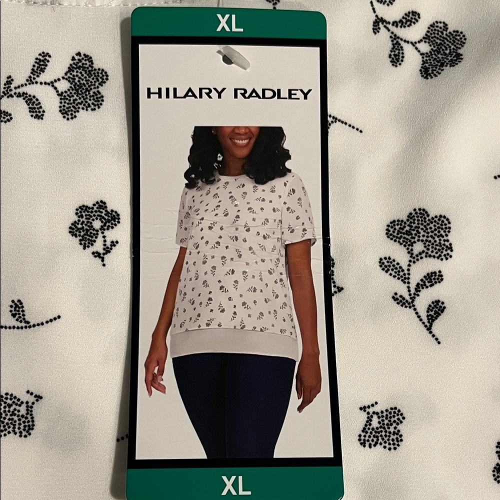 NWT Women's Hilary Radley Black and White Floral Women's Tee Size XL